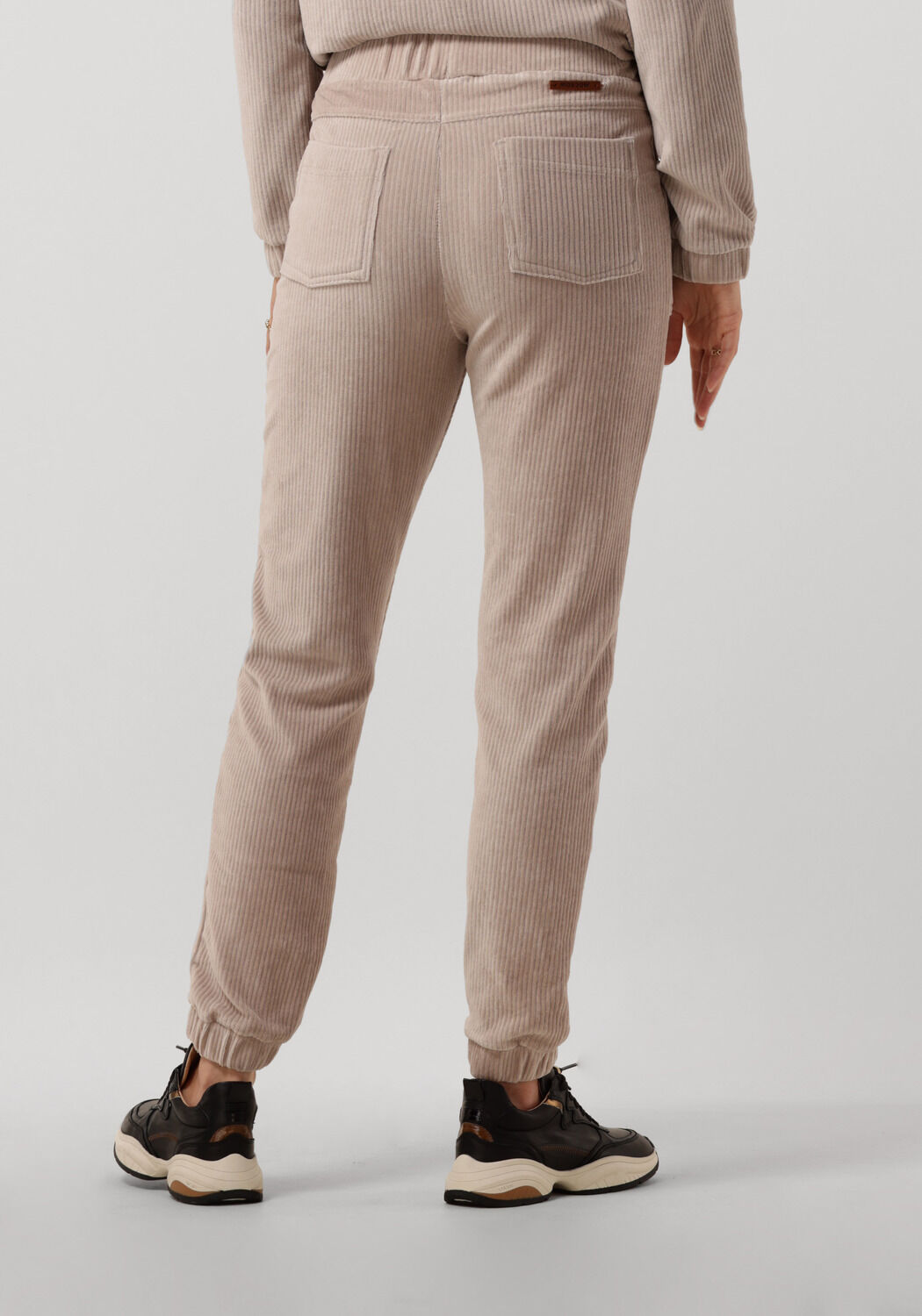 Beige MOSCOW Joggingbroek JORDAN Omoda