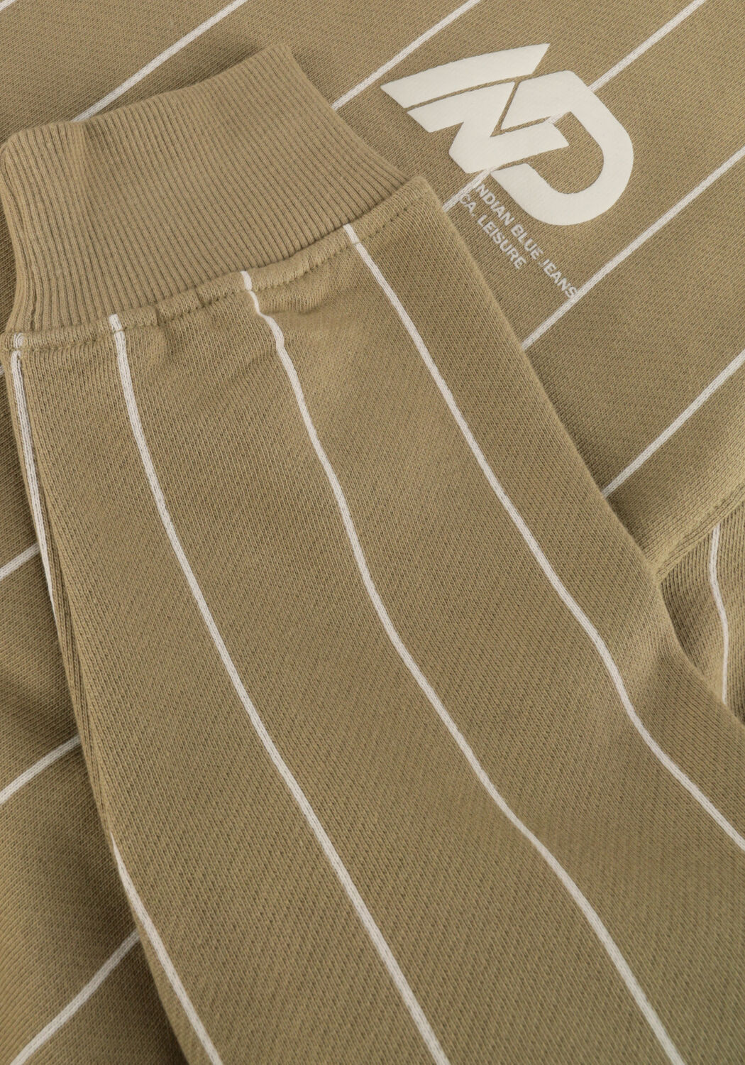 Bruine INDIAN BLUE JEANS Sweater LOOSE FIT SWEATER PINSTRIPE - large