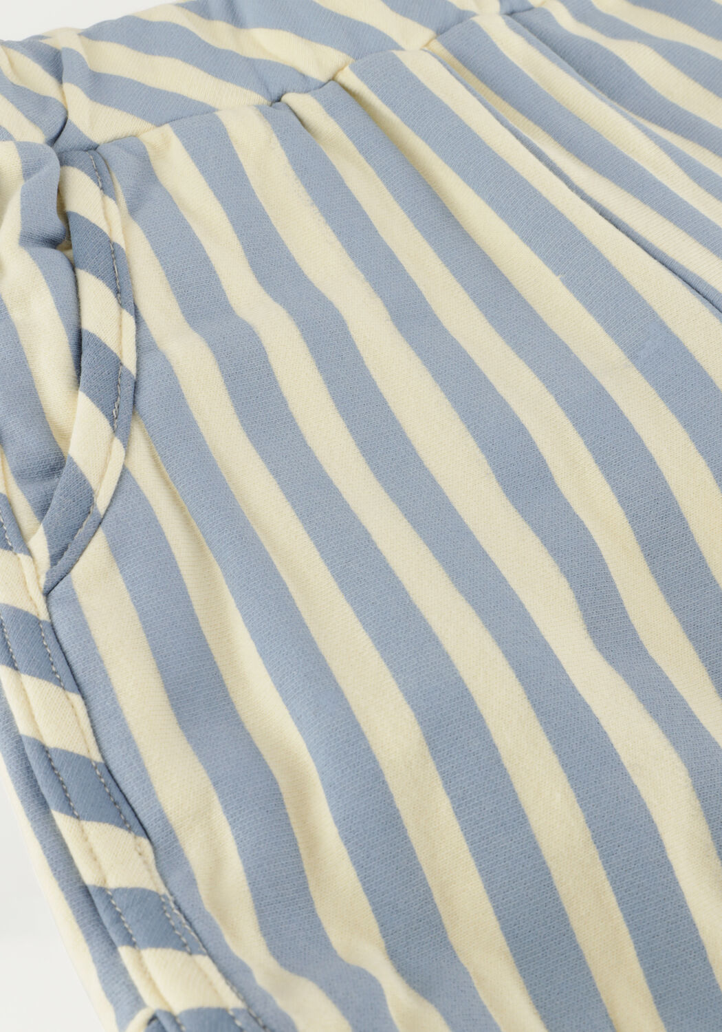 Lichtblauwe WANDER & WONDER Korte broek GYMSHORTS - large