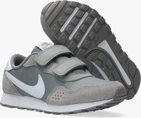 Grijze NIKE MD VALIANT (PS) Lage sneakers - medium