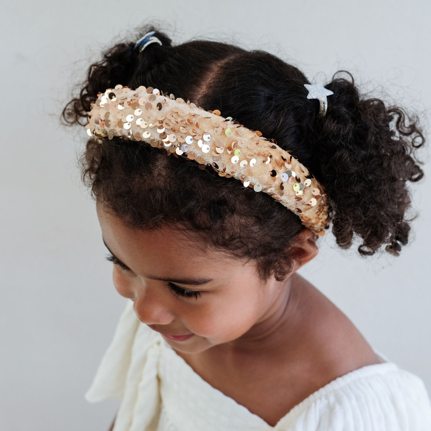 Bronskleurig Mimi & Lula Haaraccessoires SEQUIN ALICE - large