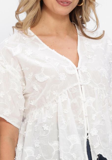 Witte OBJECT Blouses OBJLORA S/S RE V/NECK TOP - large