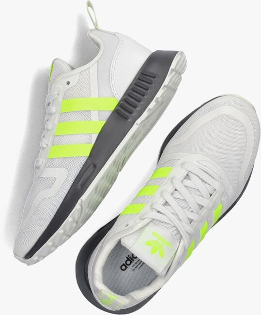 Witte ADIDAS Lage sneakers MULTIX J - large