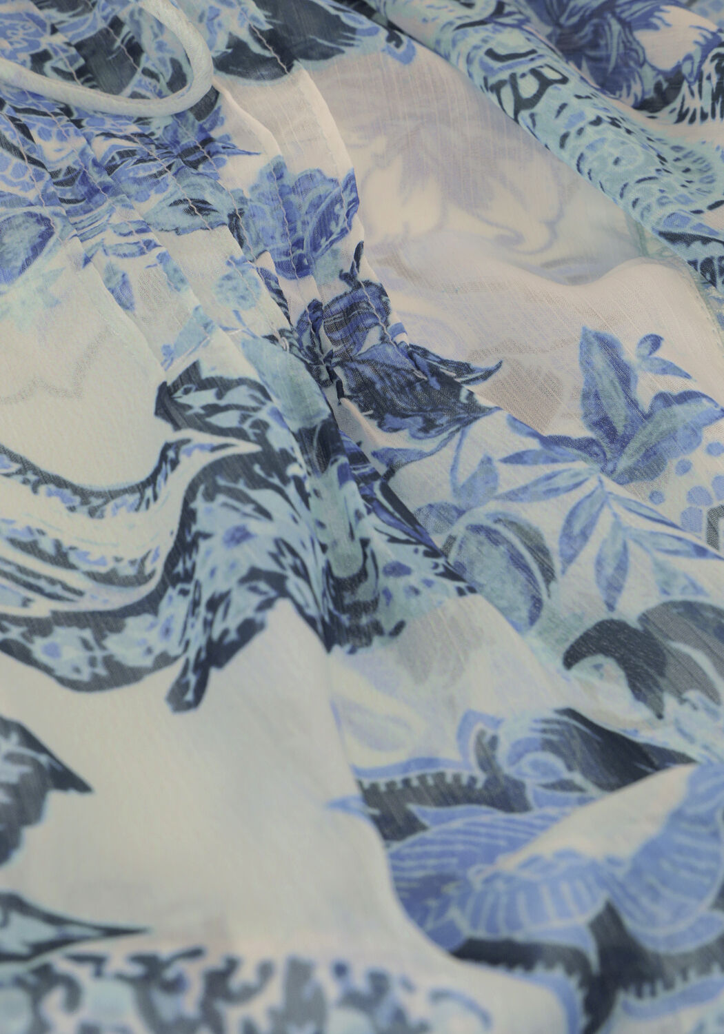 Blauwe GUESS Blouses LS GILDA TRIM TOP - large