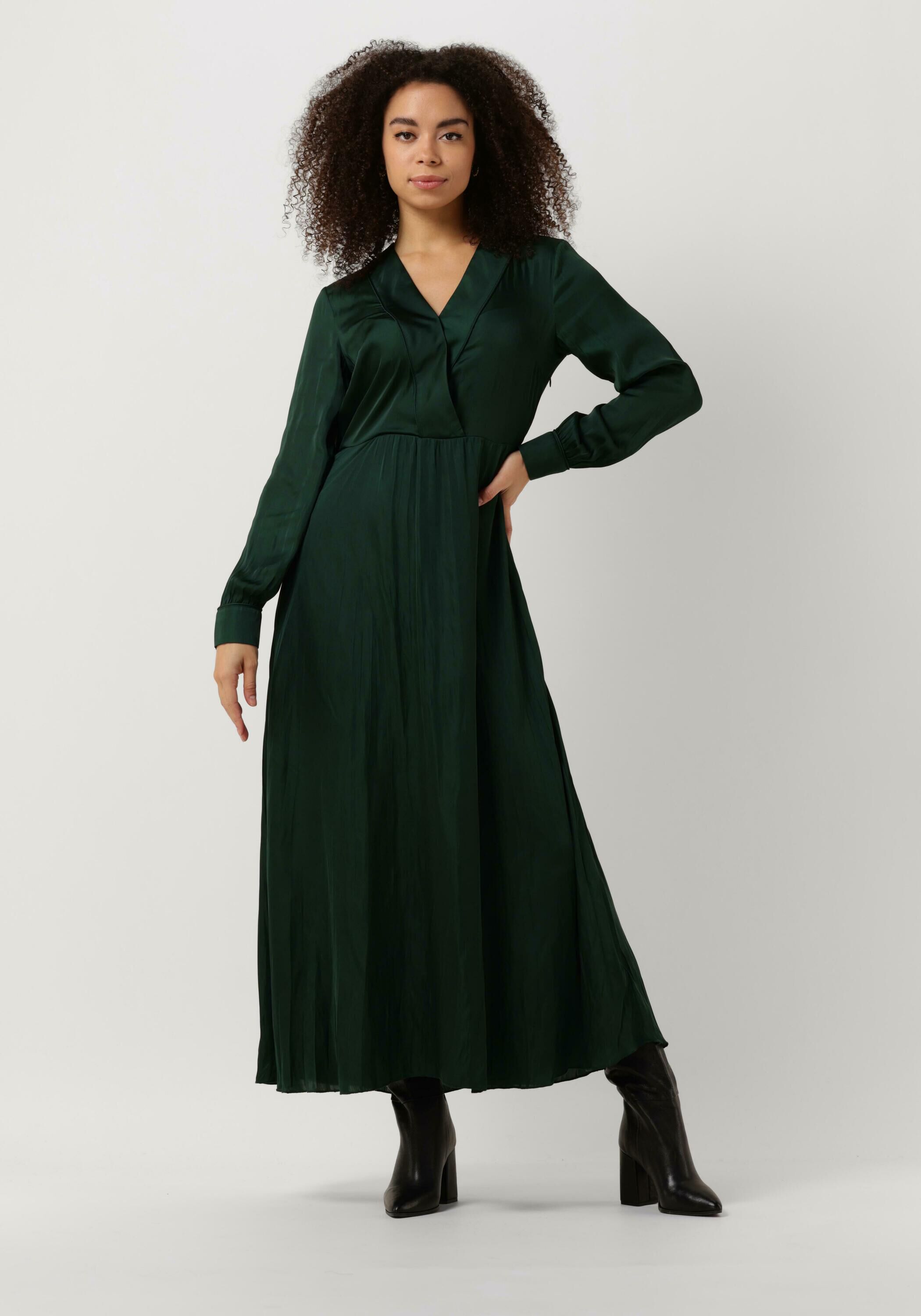 AEL  New niche sexy V-neck sleeve-revealing party dress long-sleeved pleated waist dress trumpet sleeve