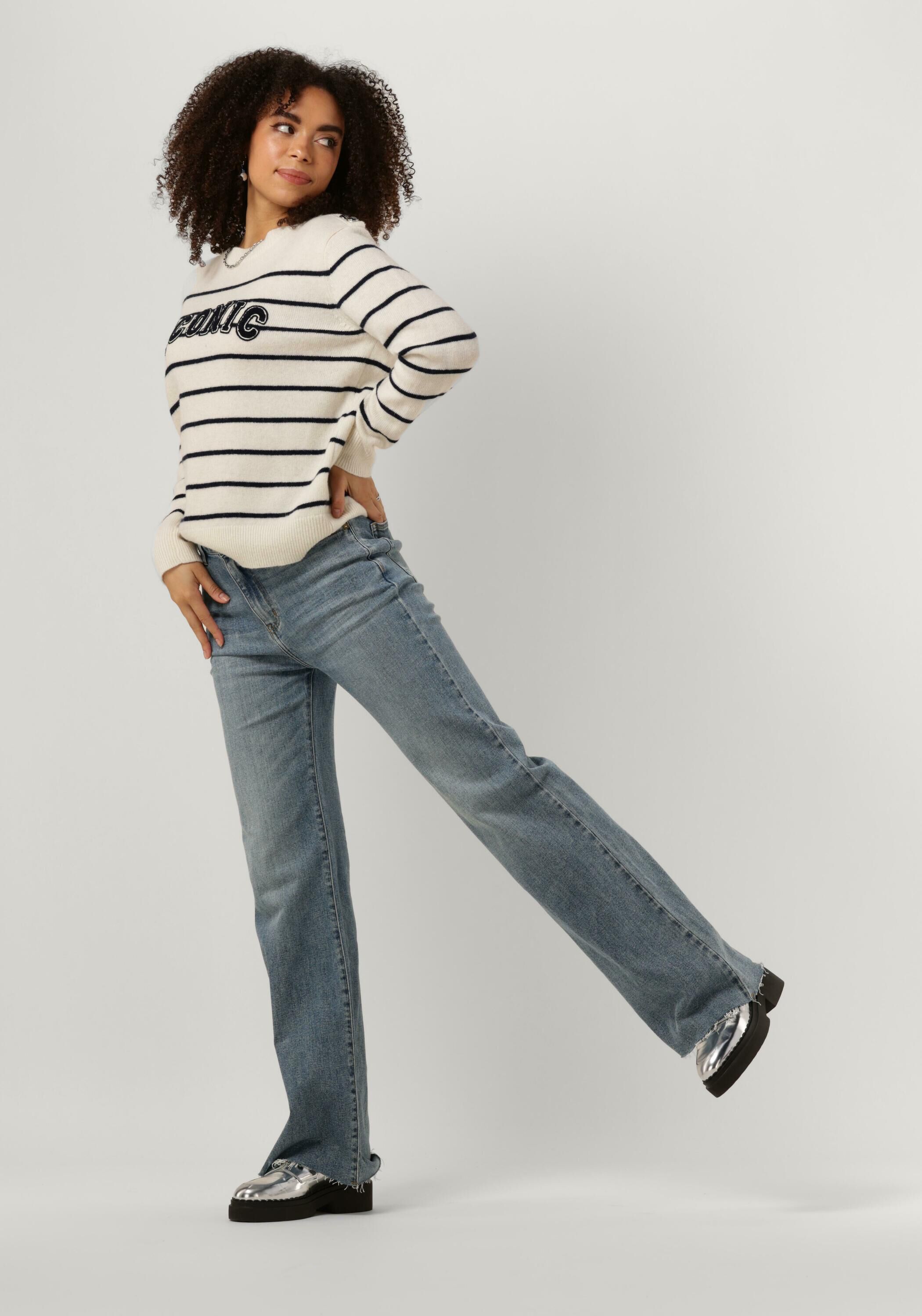 Lichtblauwe CIRCLE OF TRUST Wide jeans MADDY Omoda