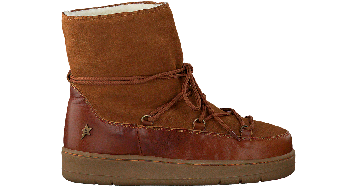 cognac snow boots
