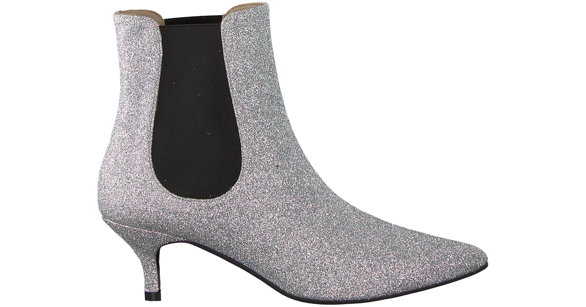 toral chelsea boots