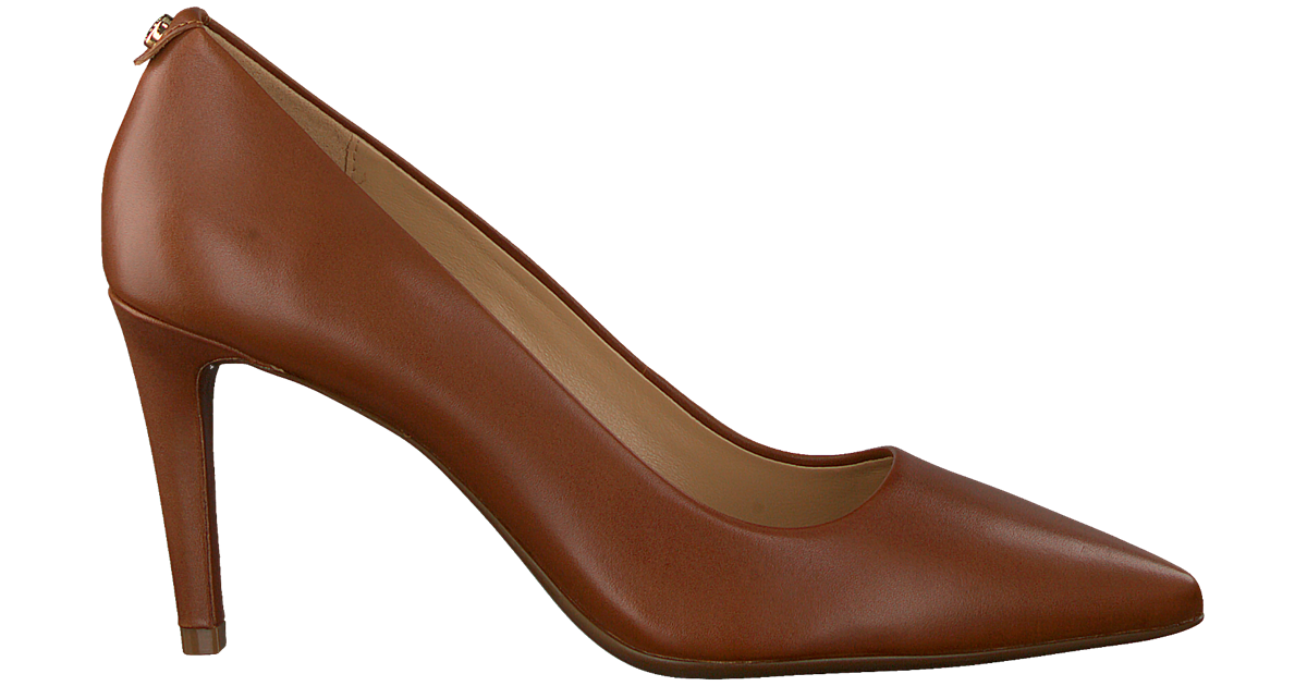 cognac pumps leather