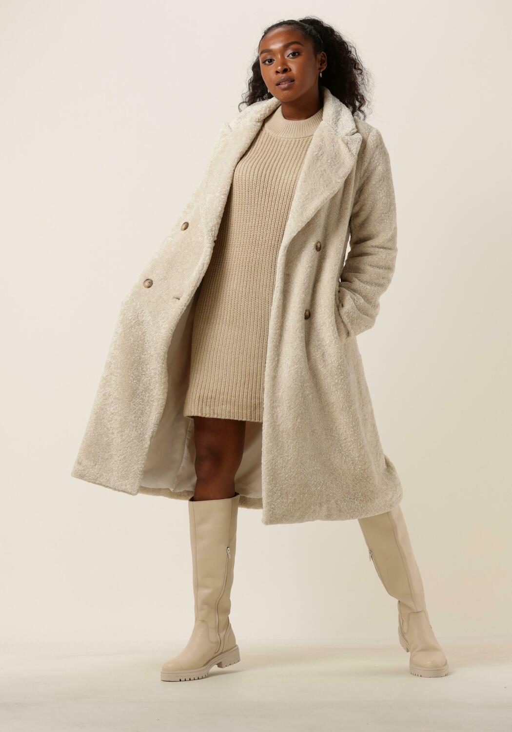 Creme SILVIAN HEACH Mantel LONG COAT PORTLAND Omoda