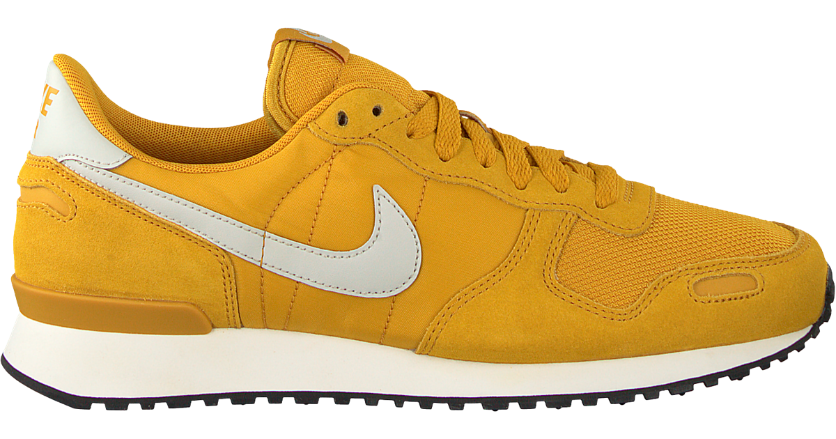 nike air ribbed beige