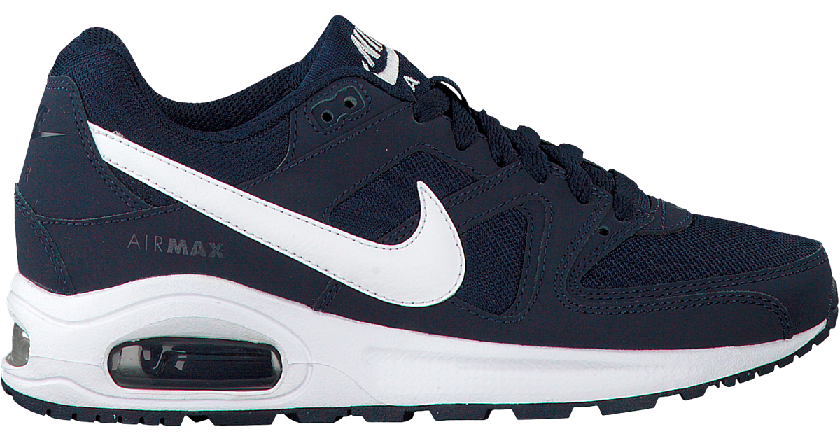 black nike trainers size 9